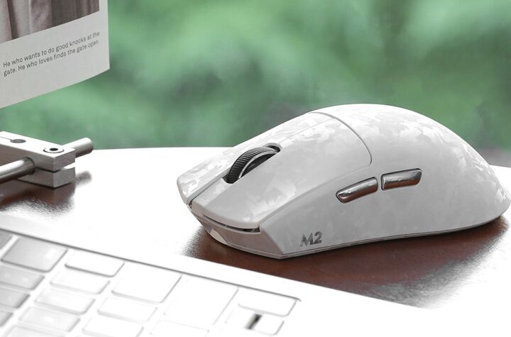 Yunzii M2 Dual 8K Wireless Gaming Mouse (2)